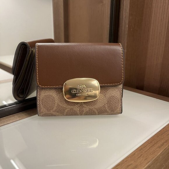 COACH ELIZA SMALL WALLET IN SIGNATURE CANVAS CW801 IMXHE - Picture 1 of 8